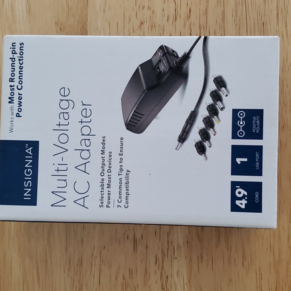 Insignia Multi-Voltage AC Adapter
